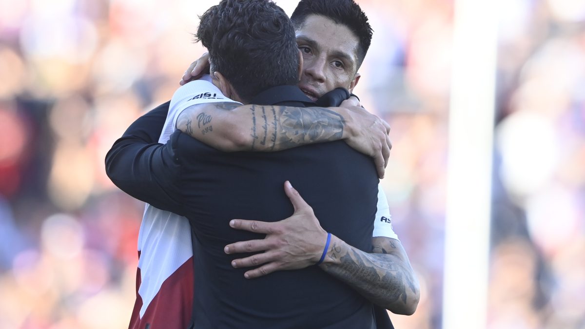 Video: los goles de River ante Betis en Mendoza