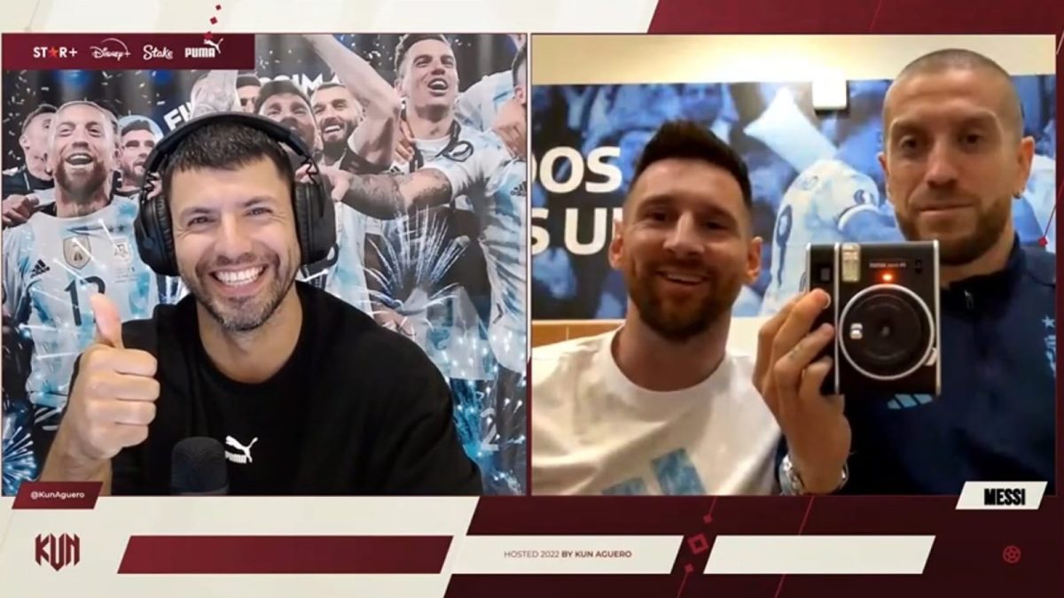 El Kun Aguero y Lionel Messi en vivo por stream en la concentración de Argentina