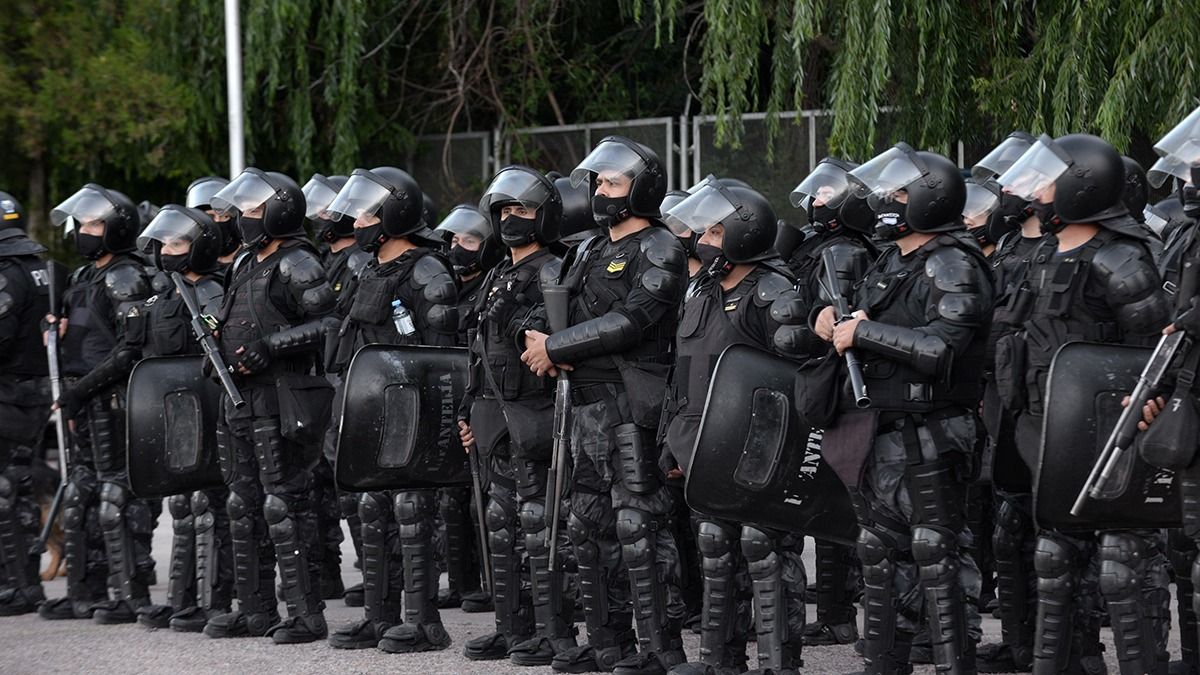 Huracán vs San Martín: el operativo policial en Mendoza 